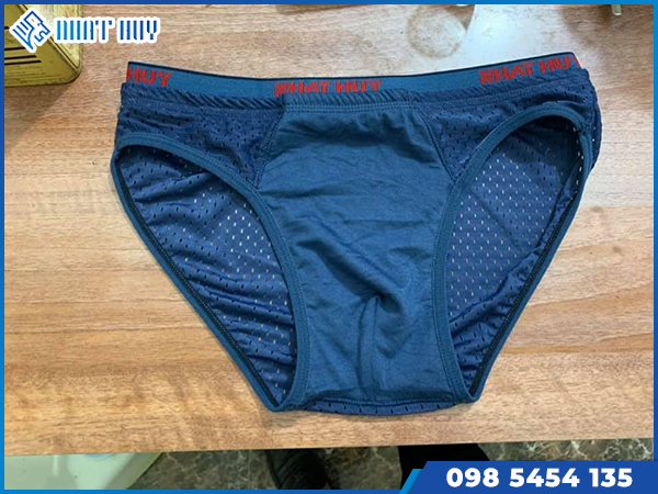 Quần lót nam tam giác